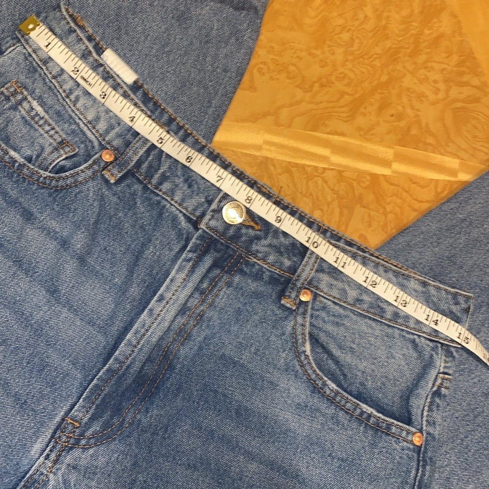 Almost Famous 90’s Baggy Mega High Rise Wide Leg Ripped Jeans Size Juniors 7 - Picture 10 of 15